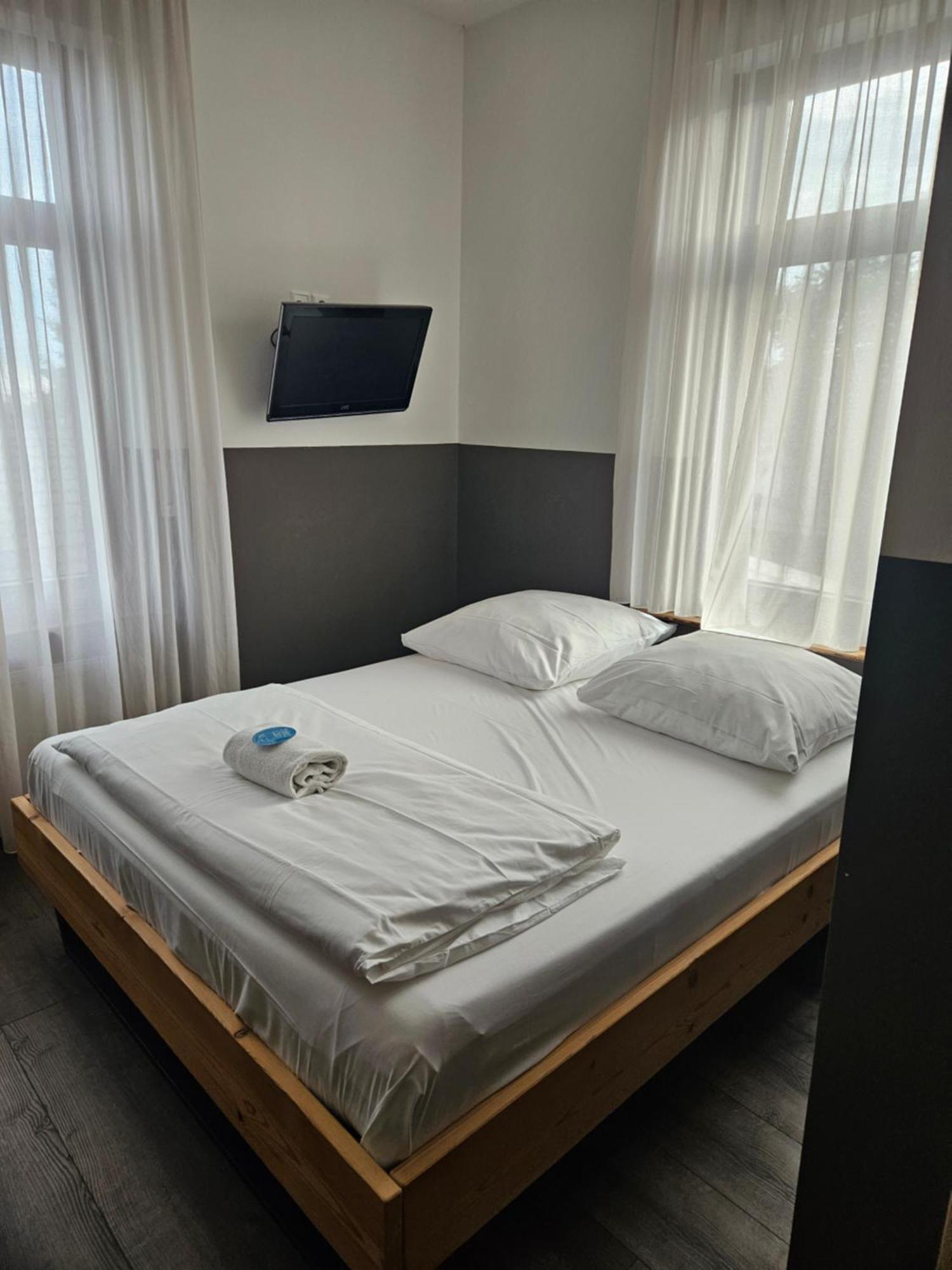Hafen 17 Hotel Kueche Bar Kehl Eksteriør billede